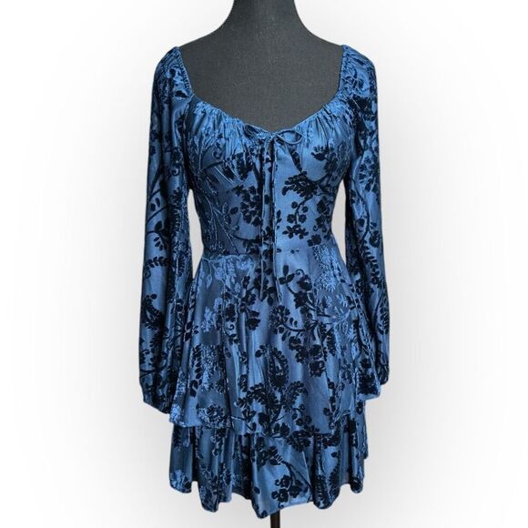 City Vibe Blue Burnout Velvet Mini Dress Sz 1 Long Sleeve Fit & Flare Boho Roman - Picture 1 of 8